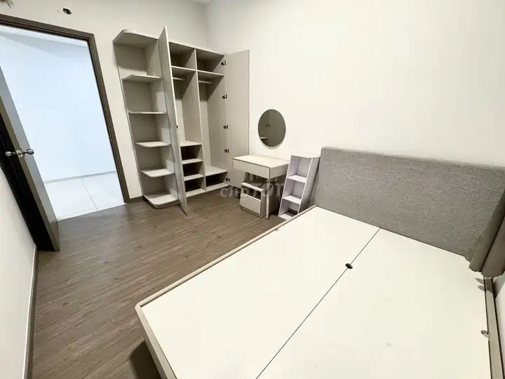 Квартира 69 м², 2 спальни, с балконом