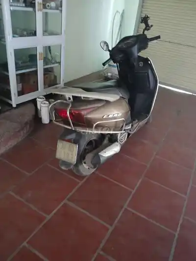 Honda Lead, коричневый