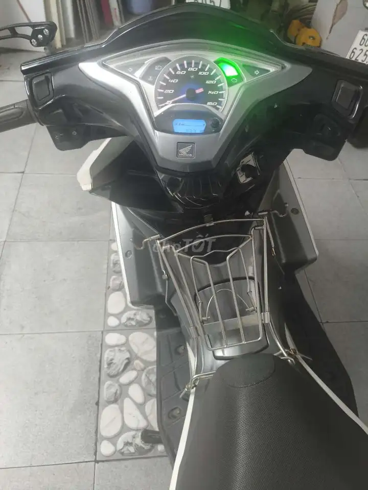 Honda Air Blade белый/серебристый