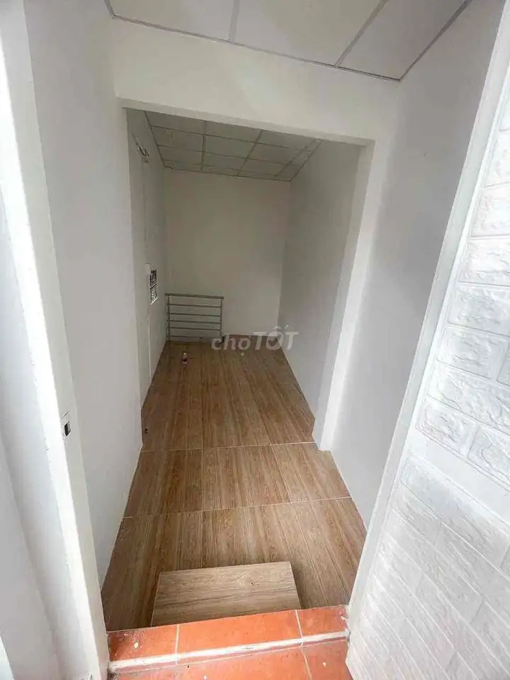 Дом 60 м2, ул. Куанг Чунг, 2 этажа, у главной дороги