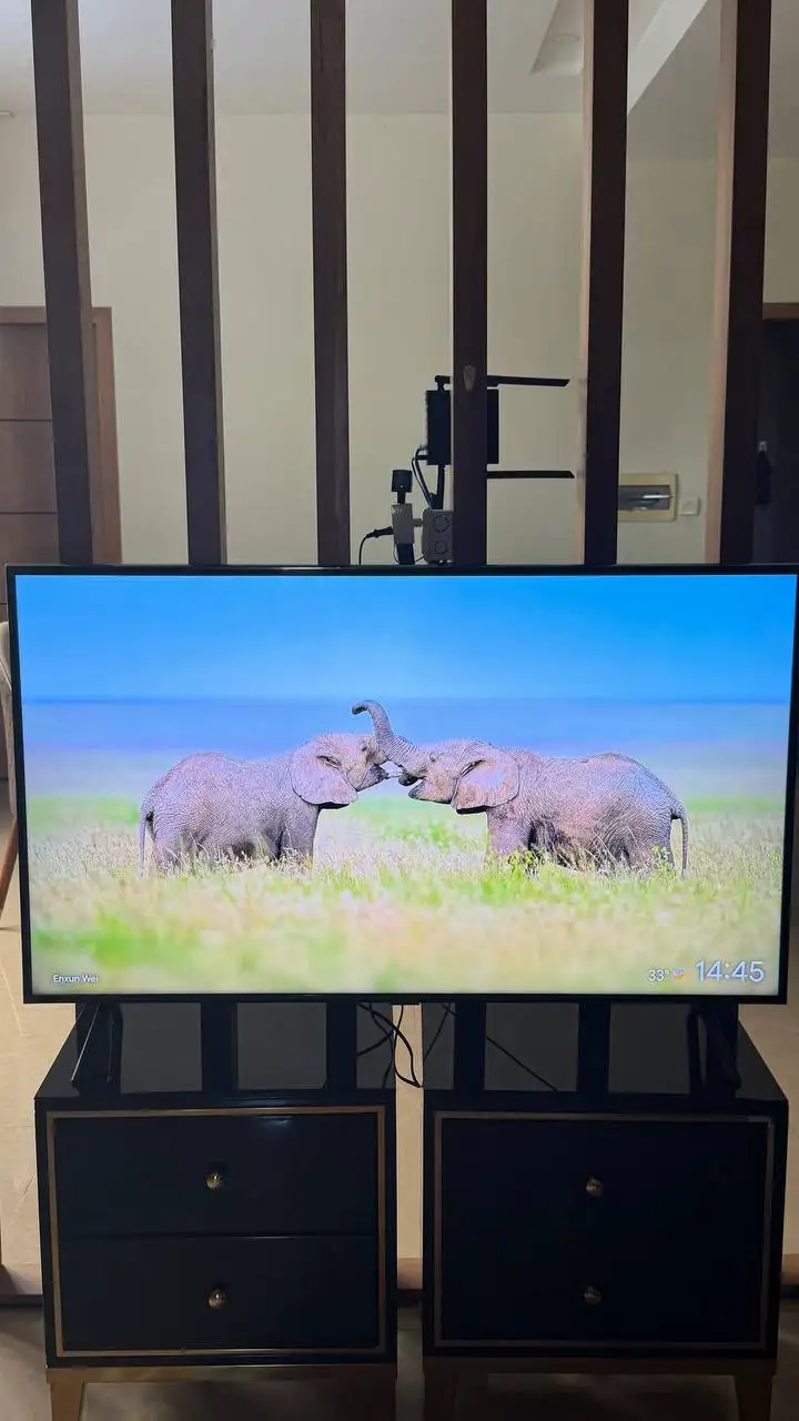 Телевизор Samsung 50" UA50RU7200KXXV