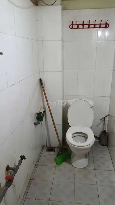 Комната 25 м² с антресолью, 300 м от моста То