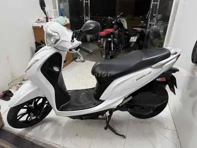 Kymco Candy Hermosa 50cc белого цвета