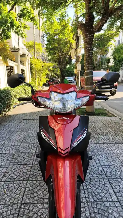 Honda Wave Blade нового поколения, литые диски, дисковый тормоз