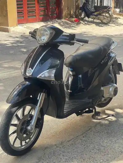 Piaggio Liberty черный, отличное состояние, плавный ход, 2015