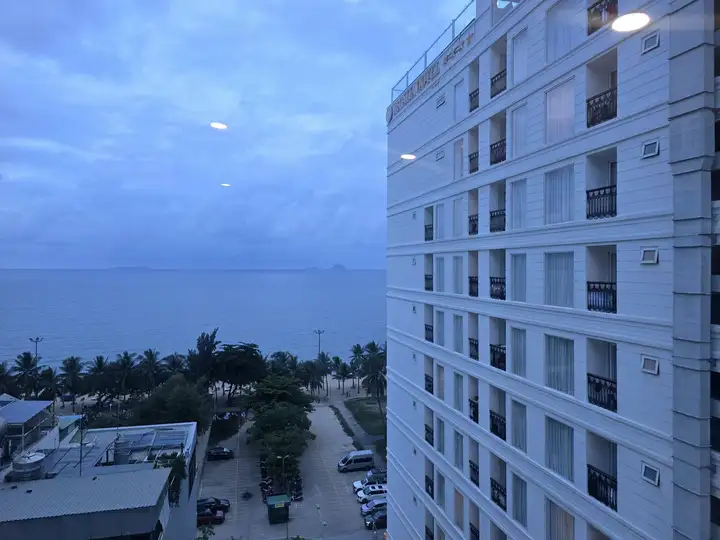 Пентхаус с террасой и видом на море, 110 м²