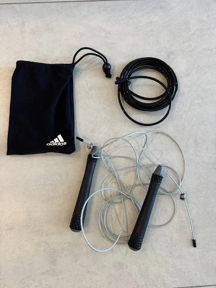 Скакалка Adidas