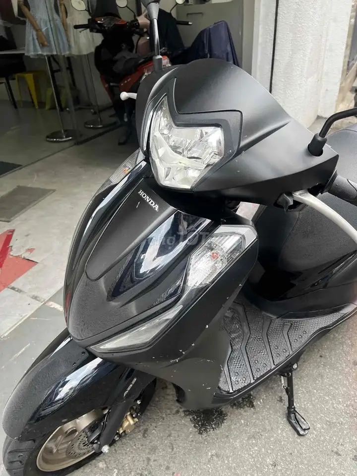 Honda Lead ABS 2025 черный