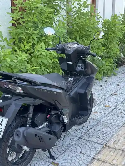 Honda AB 4-клапанный 2026 Черный глянцевый 1000 км