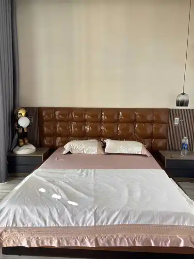 Дом 3 этажа, 3 спальни, 82 м²