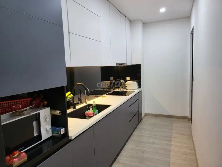 Аренда квартир посуточно и на длительный срок в Hà Đô Centrosa, 10 район, недорого