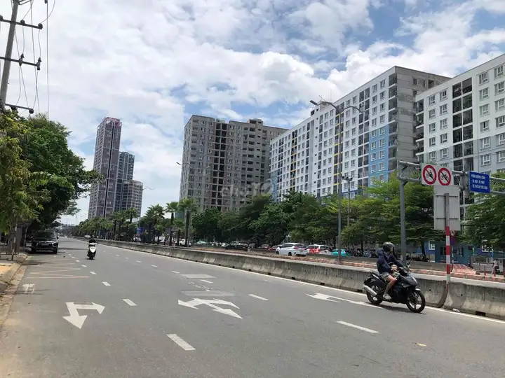 Дом 2 этажа, 120 м2, ул. Нго Куен, рядом с мостом Дракон