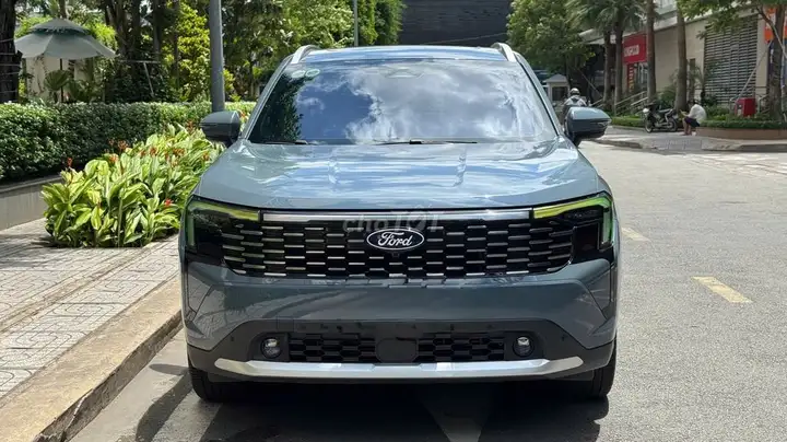 Ford Territory X 2025 серый цемент 15 000 км