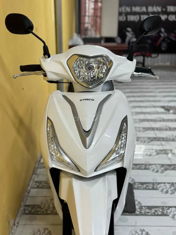 Kymco Candy 50 2023 белый 11 тыс 43AA-227.98