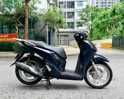 Хонда SH 125 2018 года рождения в Ханойском море