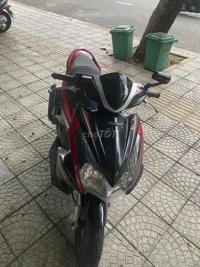 Honda Air Blade 'бычья голова' FI