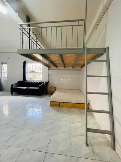 Собственник сдает комнату 35 м² с мебелью