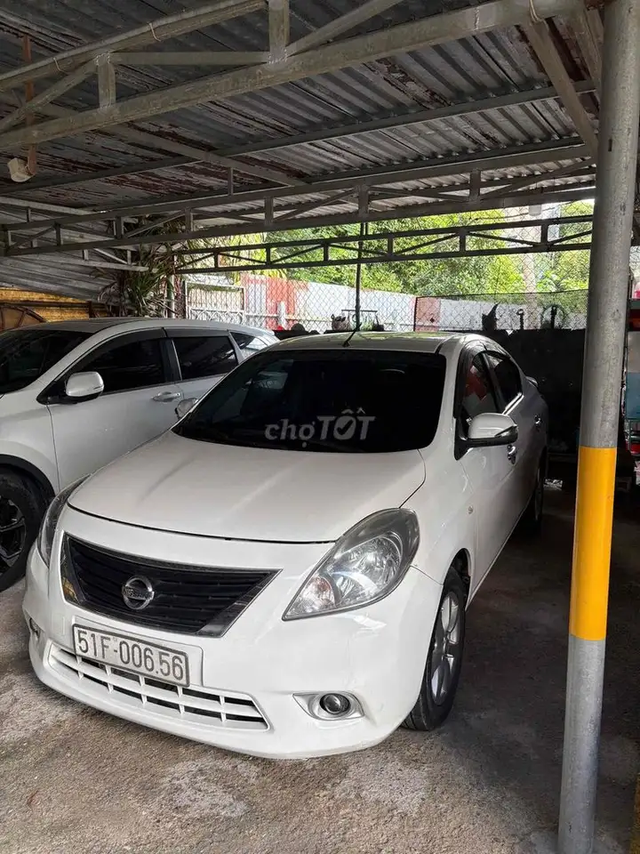 Nissan Sunny XV 2014 Белый 70000 км