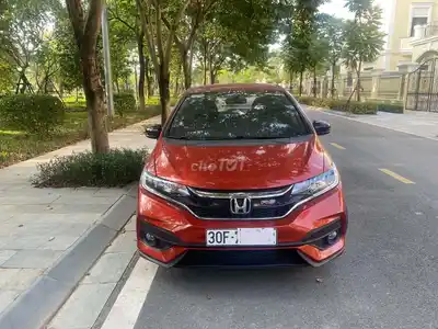 Honda Jazz RS 2018 оранжевый 5 мест автомат