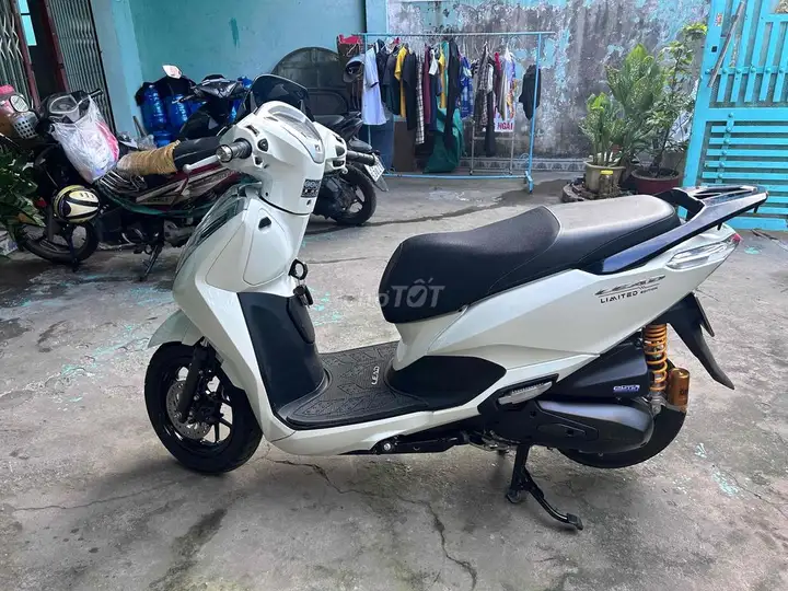 Honda Lead 125 4val 2024 Белый 5000 км