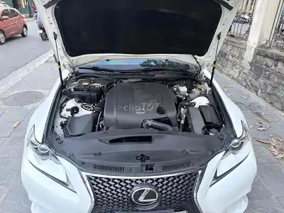 Лексус IS250F-Sport 2013 белый 80 000 миль