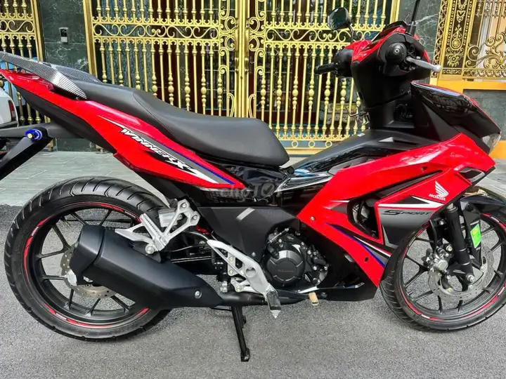 Honda Winner X Красно-черный 150cc
