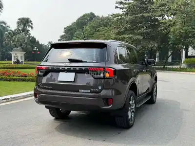 Ford Everest Titanium 4x4 2023 коричневый 110 тыс. км