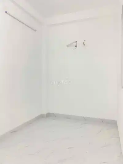 Сдаётся 2 этаж здания на улице с фасадом 7.5м у То Ндык Тхт