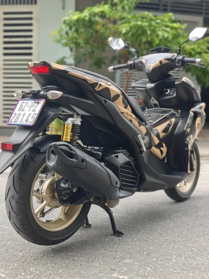 YAMAHA NVX V2 SMARTKEY, ABS