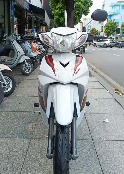 Victoria Sirius 50cc 2026 с хошиминскими номерами и гарантией нотариуса