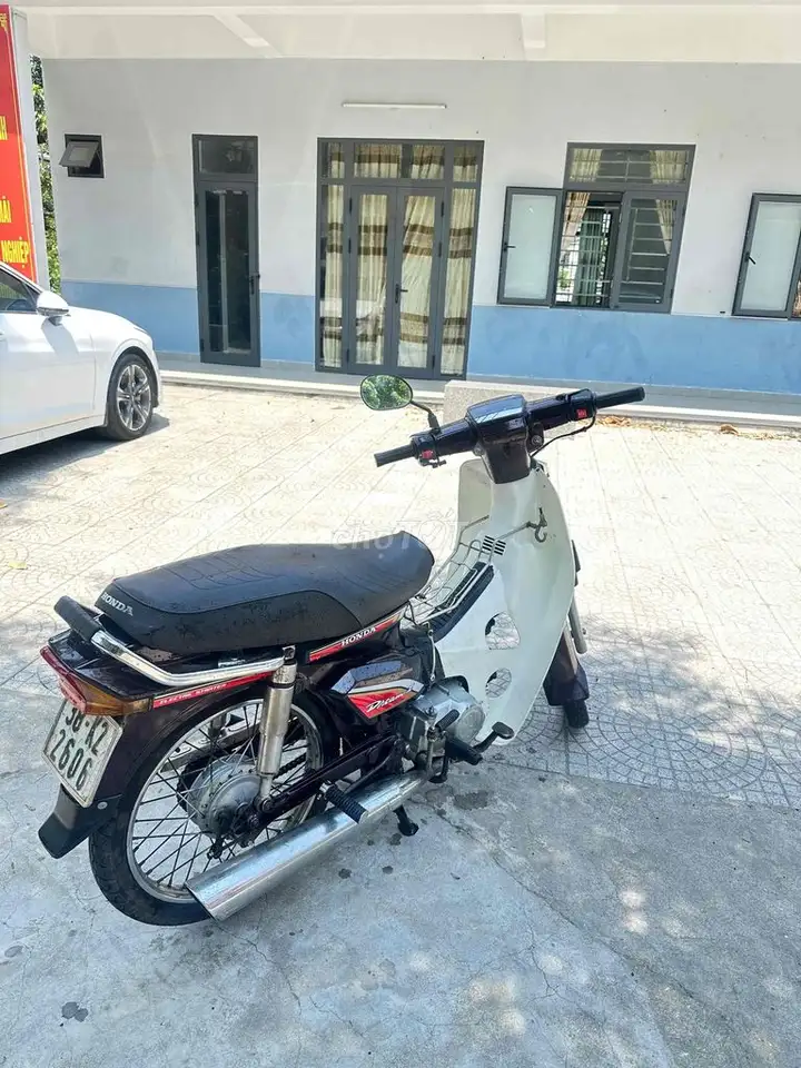 Honda Dream белый, коричневый, полуавтомат