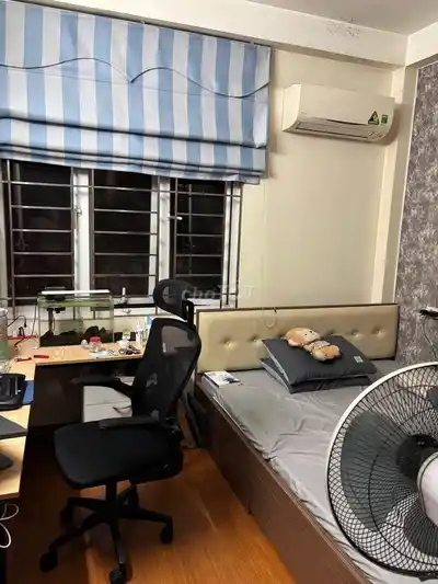 Дом в аренду Ле Куанг Дао, Нам Ту Лием, 40м2, 4 этажа