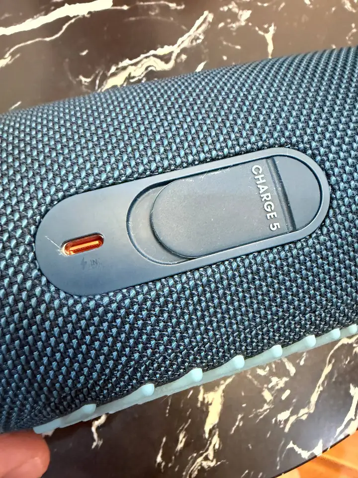 JBL Charge 5