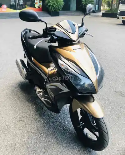 Honda Airblade 125, золотисто-черный, с большим ключом