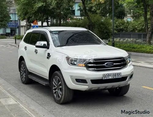 Ford Everest Titanium 2.0L 4x2 AT 2020