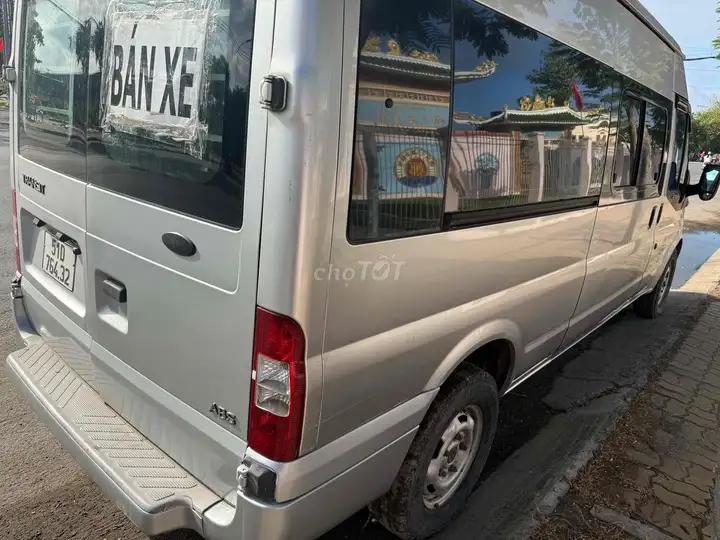 Ford Transit грузовой фургон 950 кг, серебристый, 2013 г.в.