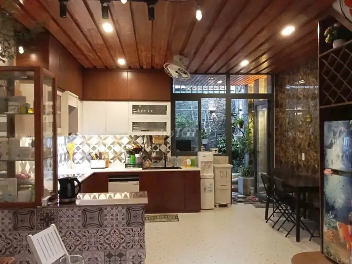 Дом 4.5x20м с видом на парк, Nam Hung Vuong, Binh Tan