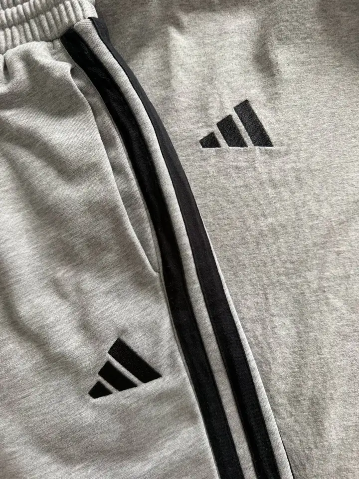 Спортивный костюм Adidas