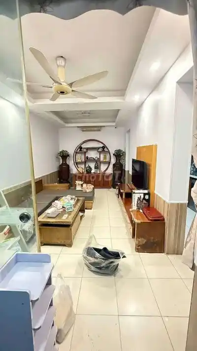 Дом на улице Фам Нгок Тхач, 60м² x 4 этажа, 3 спальни