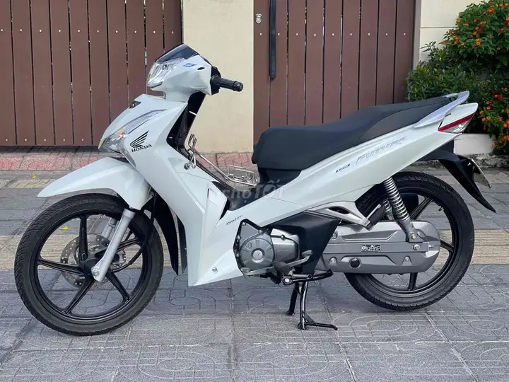 Honda Future Led 2024 белый, 11 тыс. км