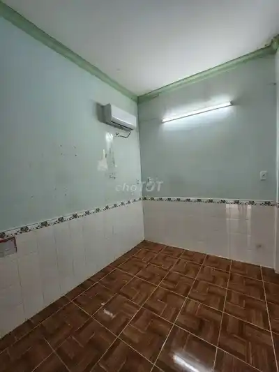 Дом 5x15м, 1 этаж, 2 спальни, 2 санузла на улице Ан Зыонг Выонг