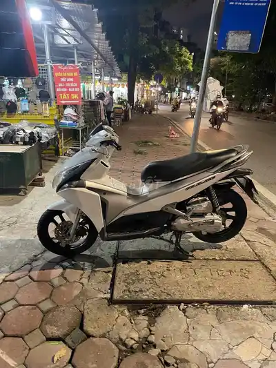 Honda Air Blade FI 2011 Белый