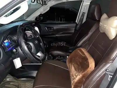 Белое 7-местное масло Toyota Fortuner 2017