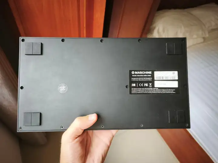 NI Maschine Mikro MK3