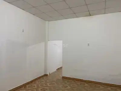 Дом целиком на улице Нгуен Тянь, переулок для крупного автомобиля
