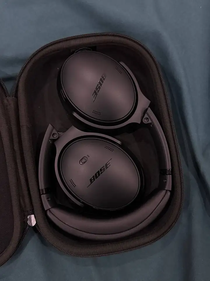 Bose QuietComfort и Huawei Freebuds 4i