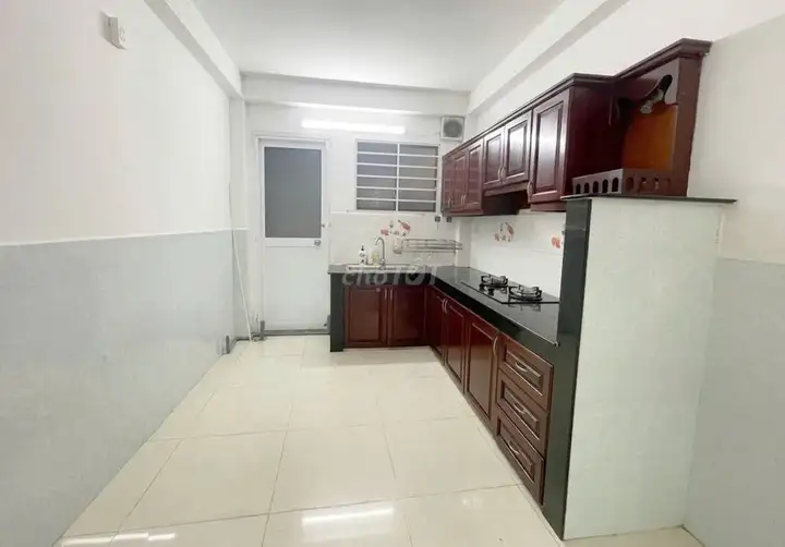Срочная продажа, переулок для 2 машин - дом 3 этажа, 46 м², выход на Чыонгша, Фу Нюан