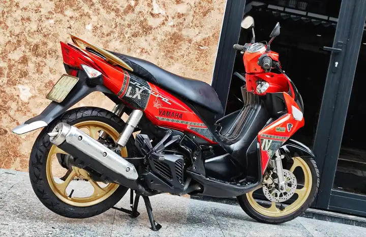 Скутер Yamaha LX-4 Nouvo 2011