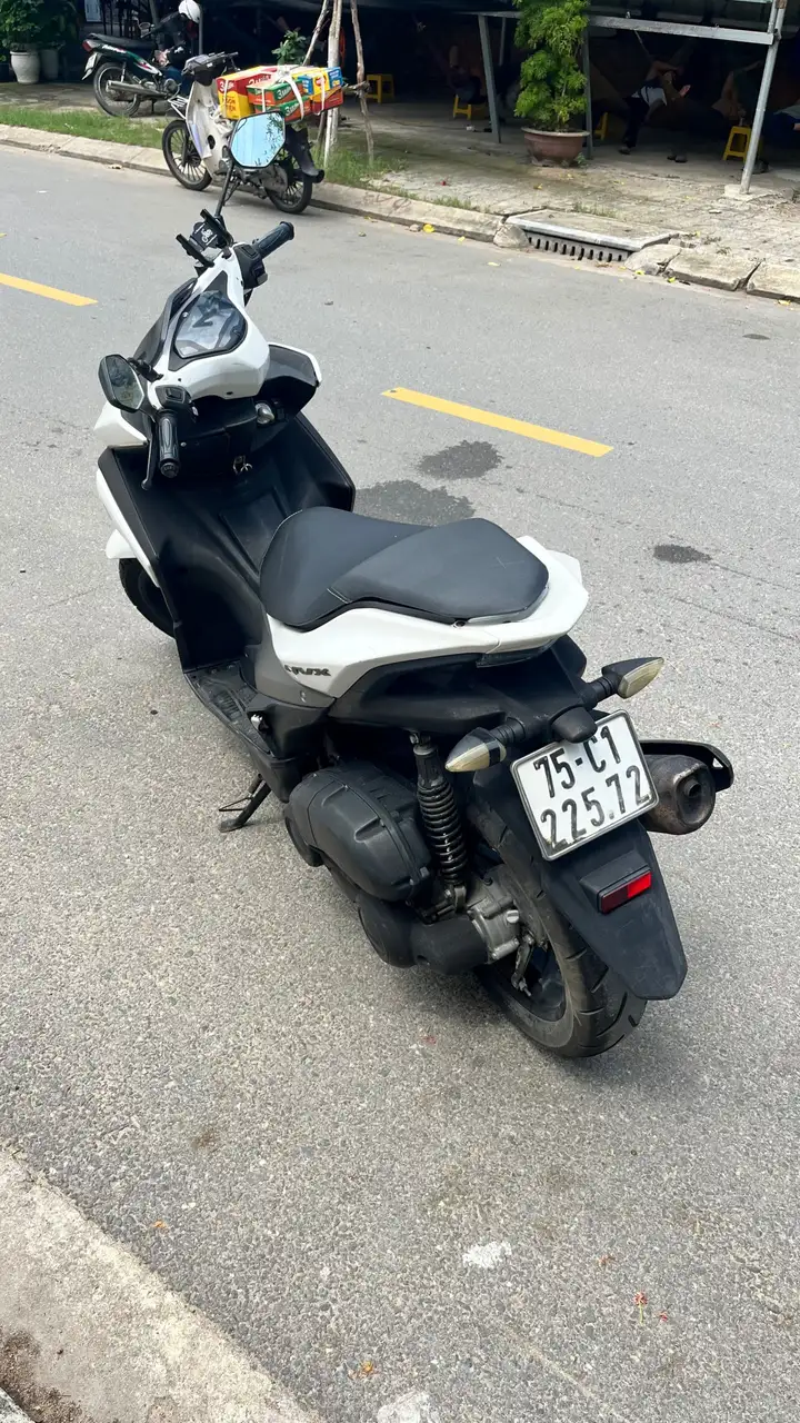 Скутер Yamaha NVX 2017