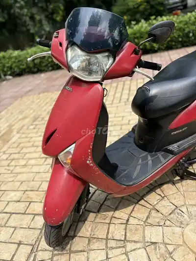 Honda Lead fi, двигатель тихий и мощный